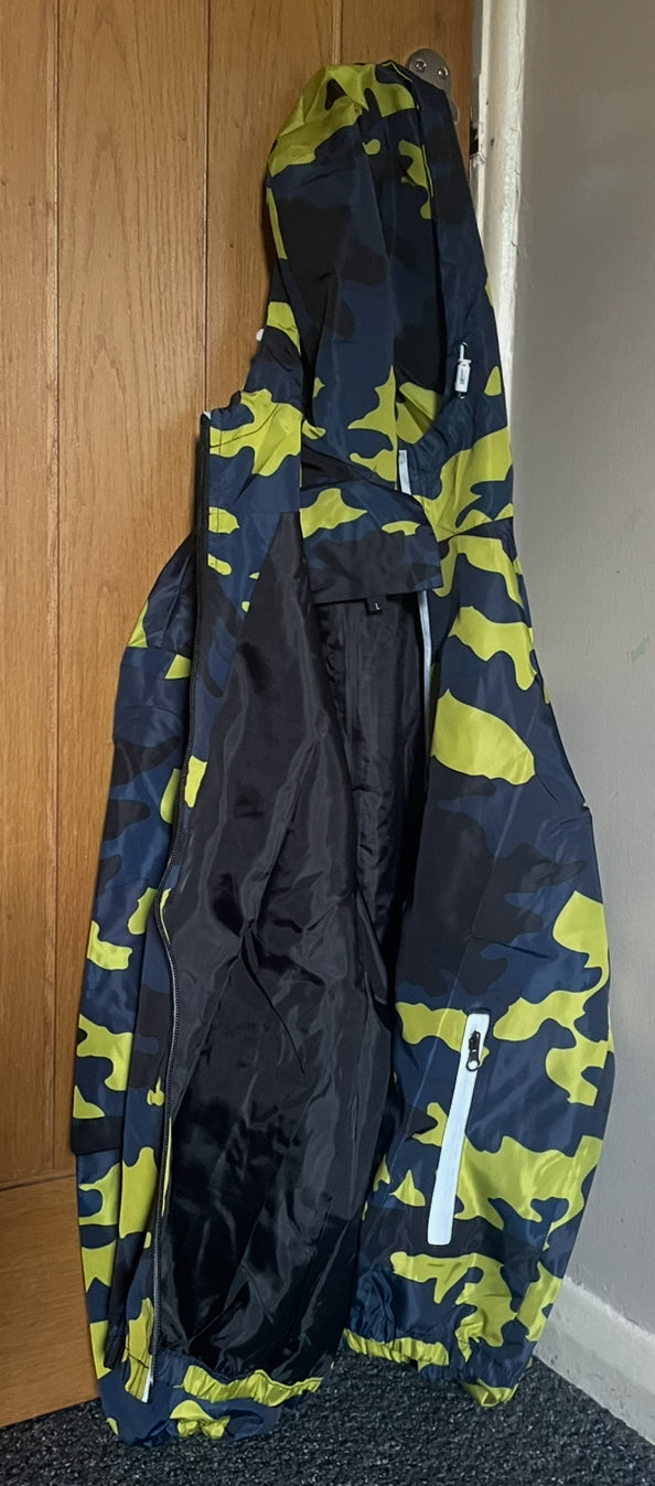 Men's Camo Jacket & Yellow Graphic T-Shirt 2-Piece Outfit Set