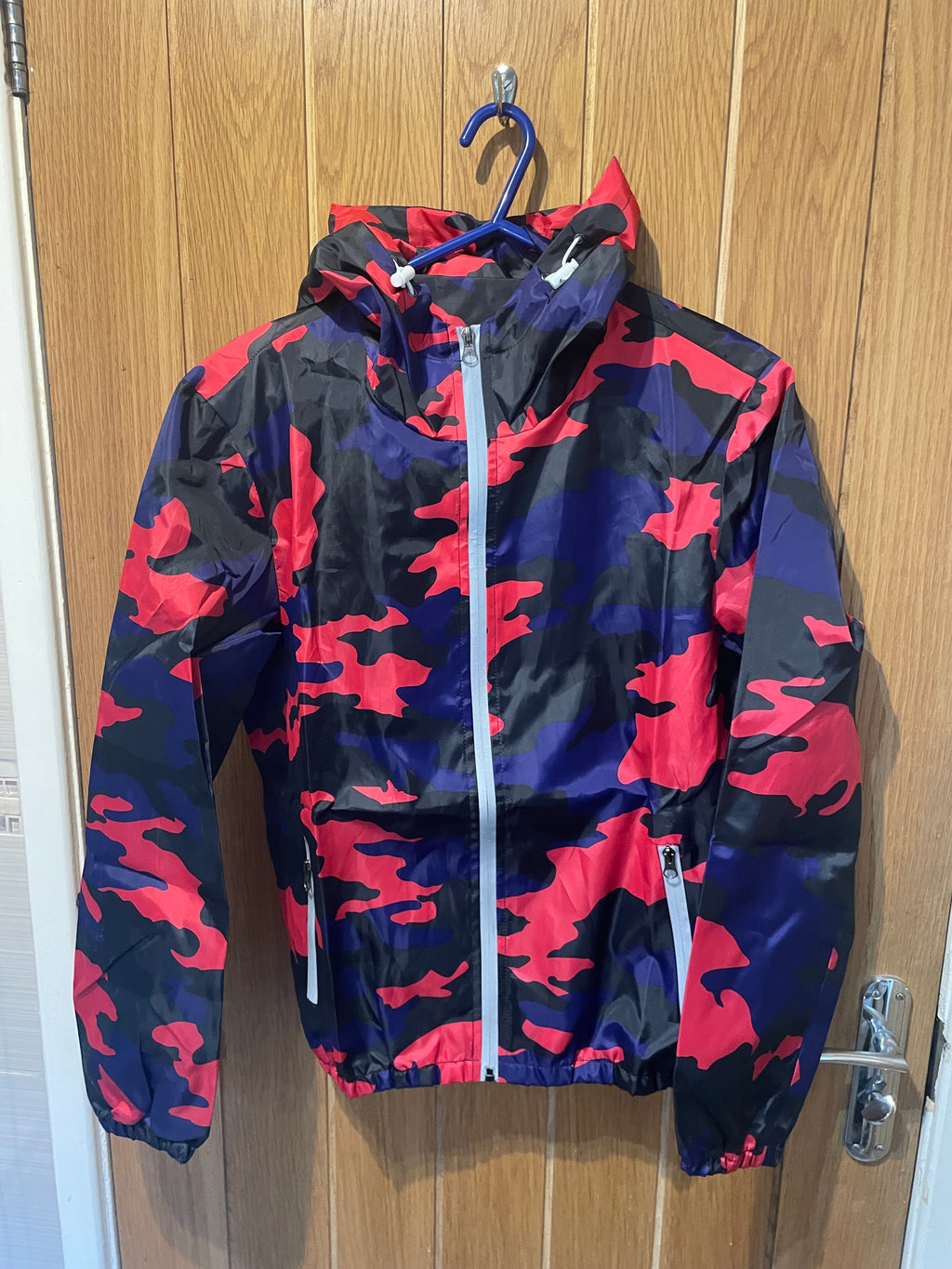 Men’s Camo Hooded Jacket – Lightweight Zip-Up Windbreaker (Spring/Autumn)